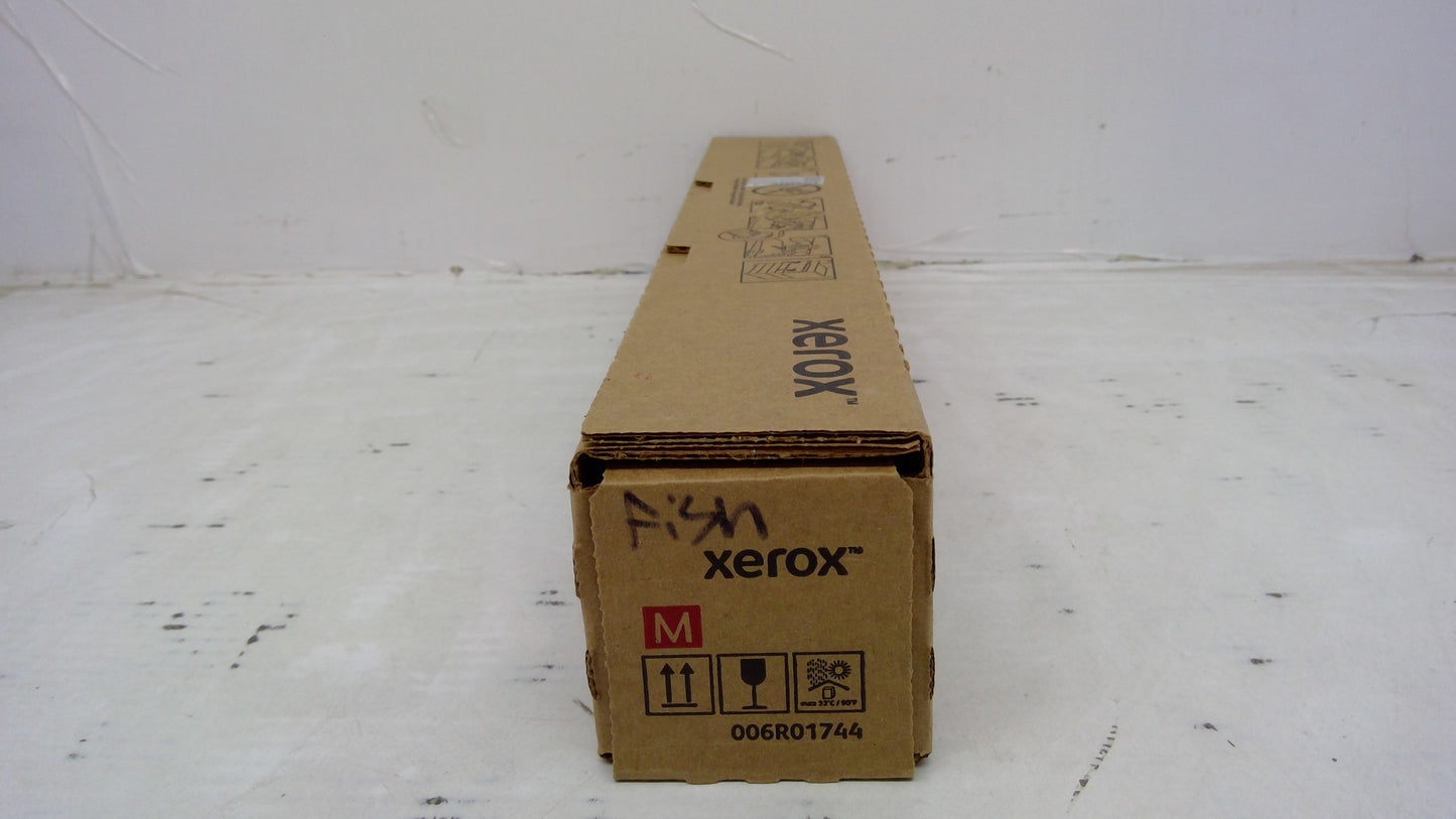 Genuine Xerox 006R01744 (6R1744) Magenta Toner